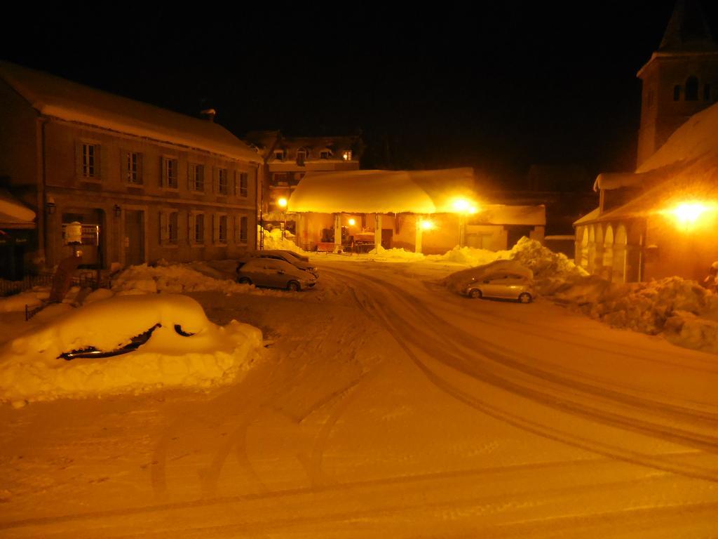 Hotel Les Deux Cols Sainte-Marie-de-Campan Dış mekan fotoğraf