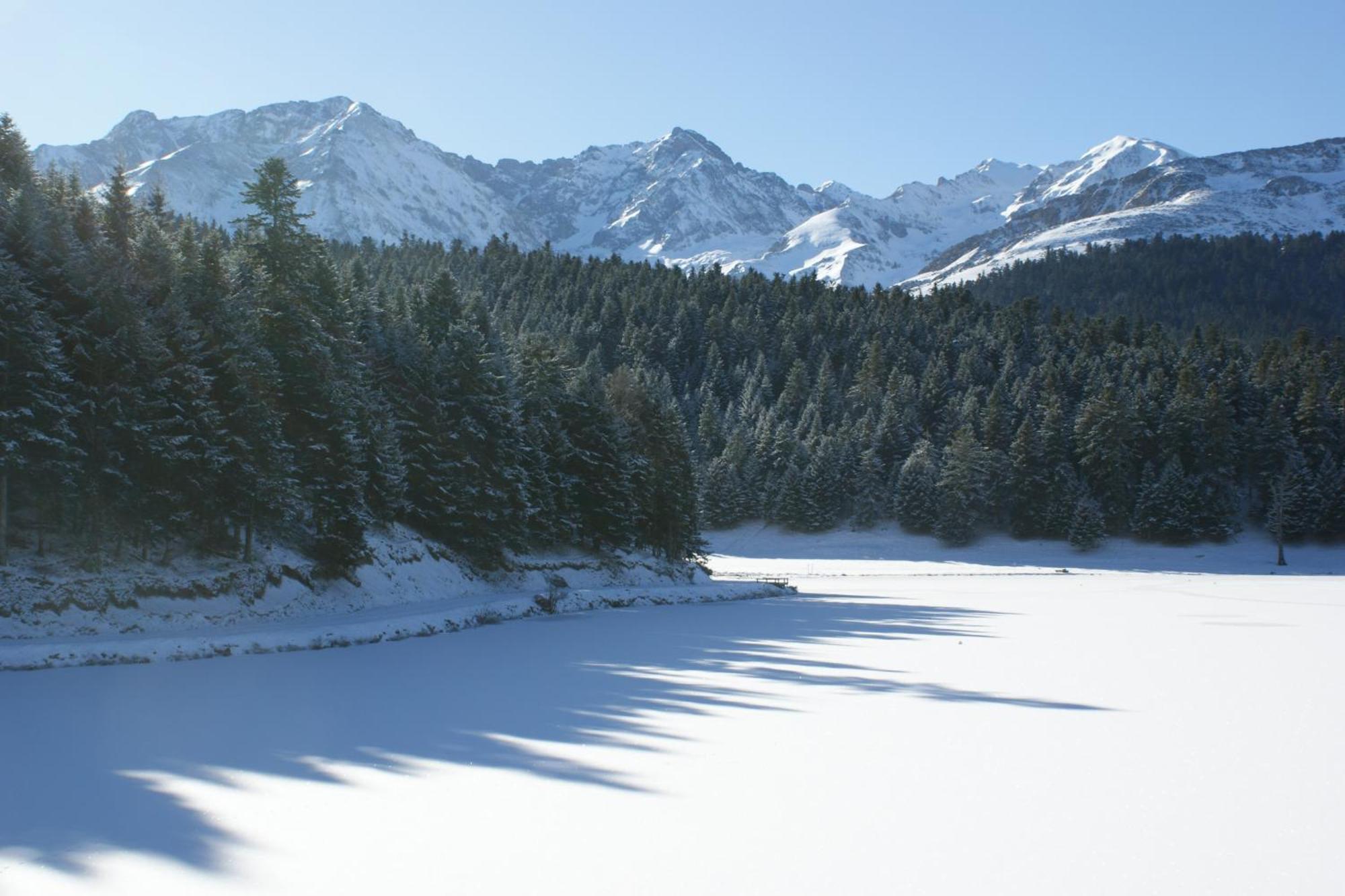 Hotel Les Deux Cols Sainte-Marie-de-Campan Dış mekan fotoğraf